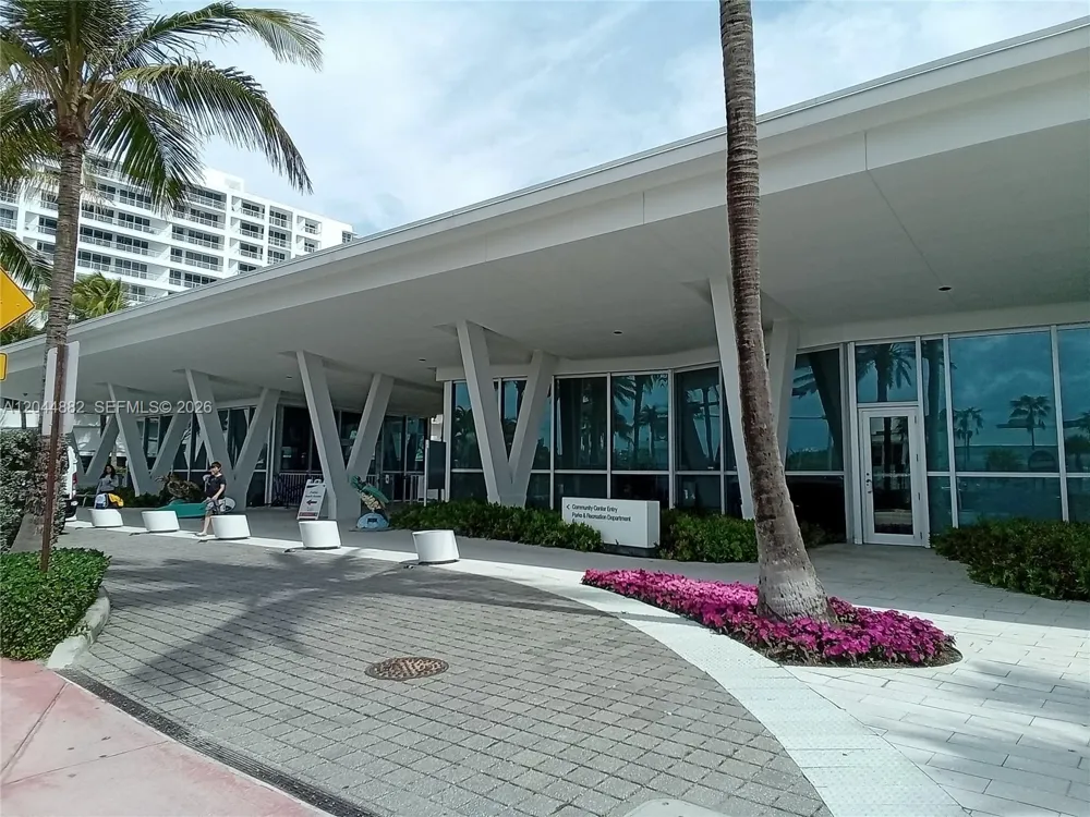 9248 Collins Ave #205 Surfside, FL 33154