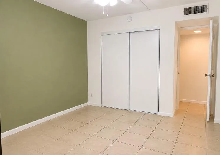 2307 S Cypress Bend Drive #207a Pompano Beach, FL 33069