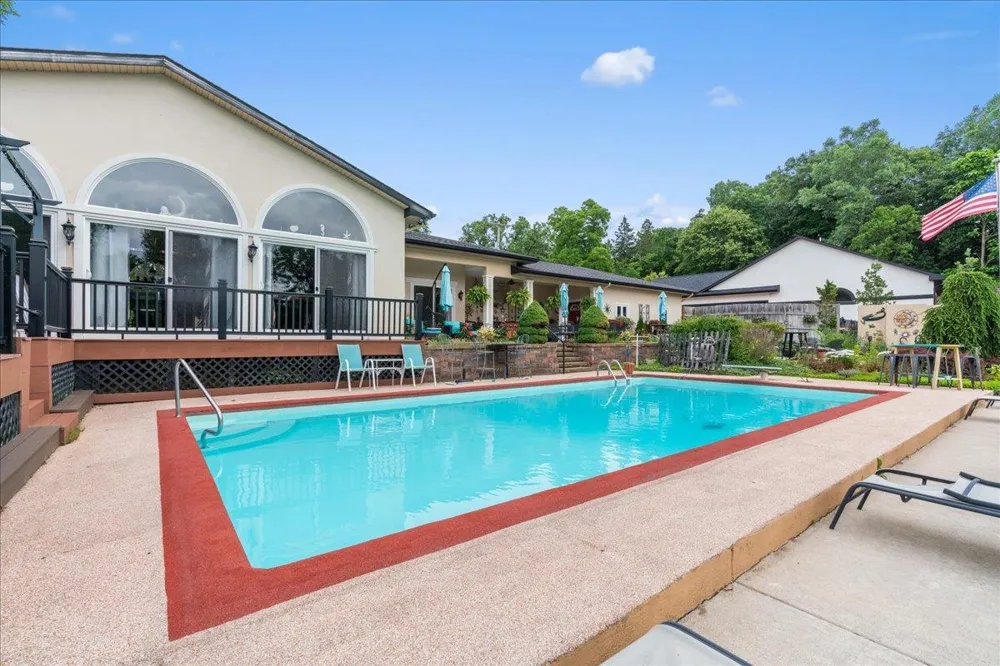 415 Curwood Drive Owosso City, MI 48867