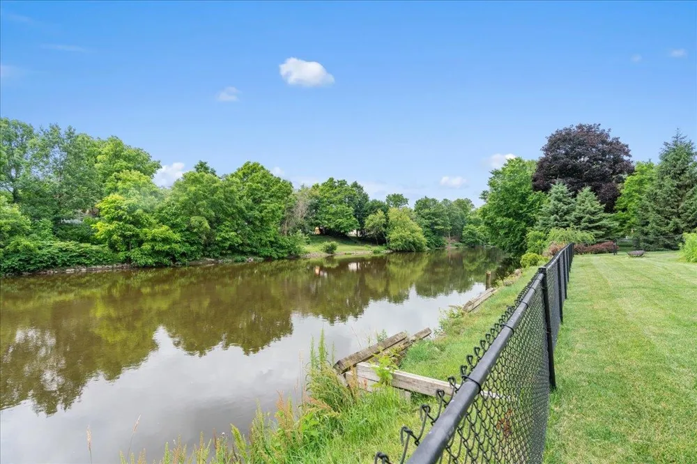 415 Curwood Drive Owosso City, MI 48867