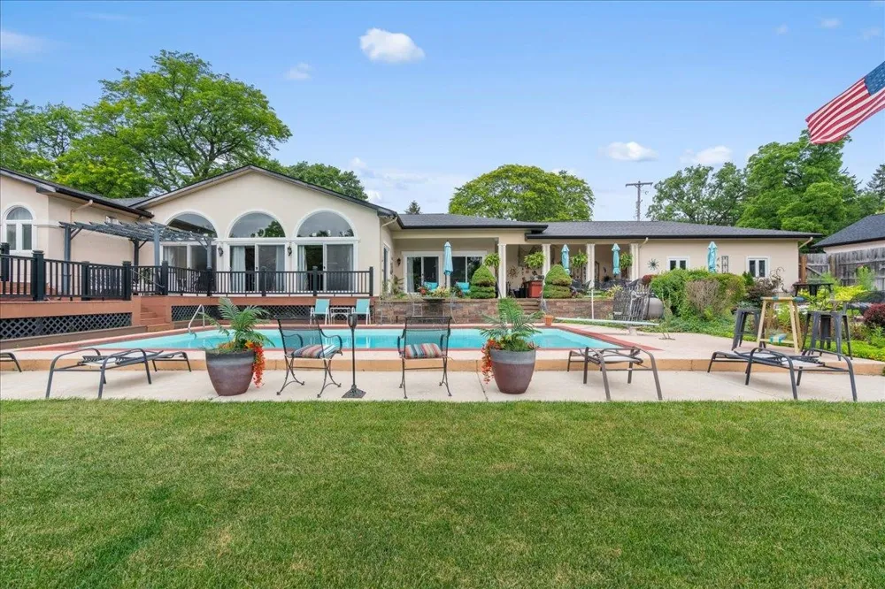 415 Curwood Drive Owosso City, MI 48867