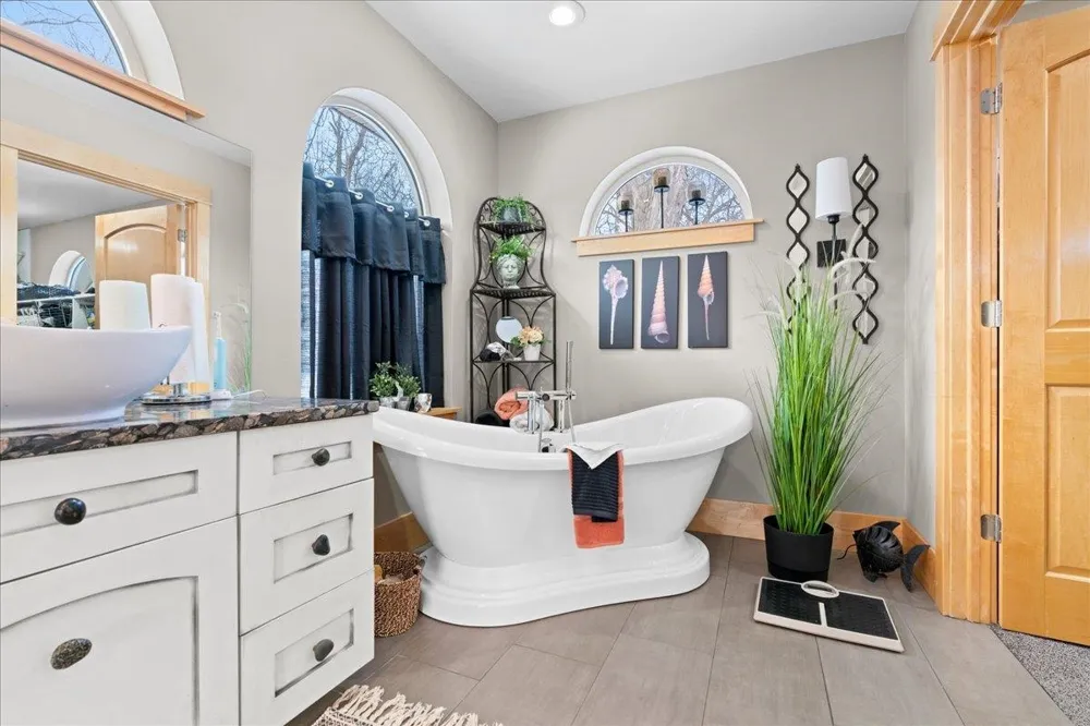 415 Curwood Drive Owosso City, MI 48867