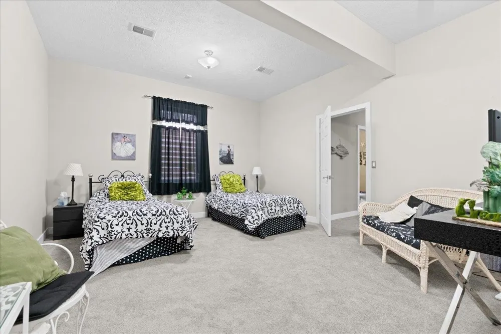 415 Curwood Drive Owosso City, MI 48867