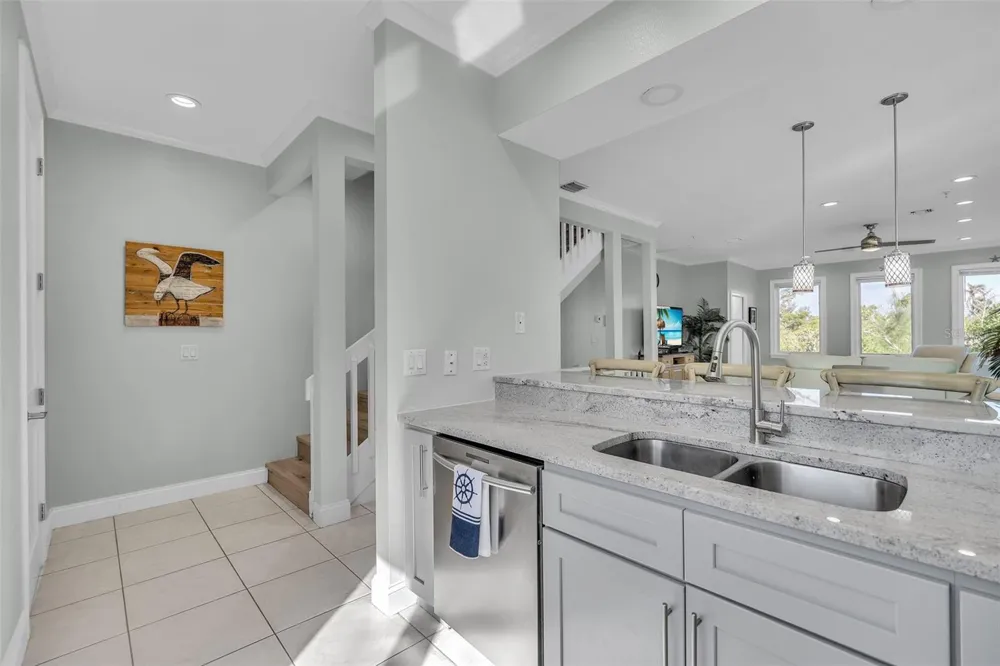 848 EVERGREEN WAY Longboat Key, FL 34228