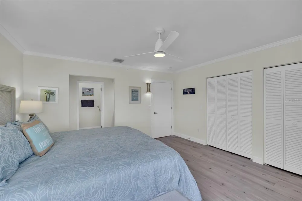 848 EVERGREEN WAY Longboat Key, FL 34228