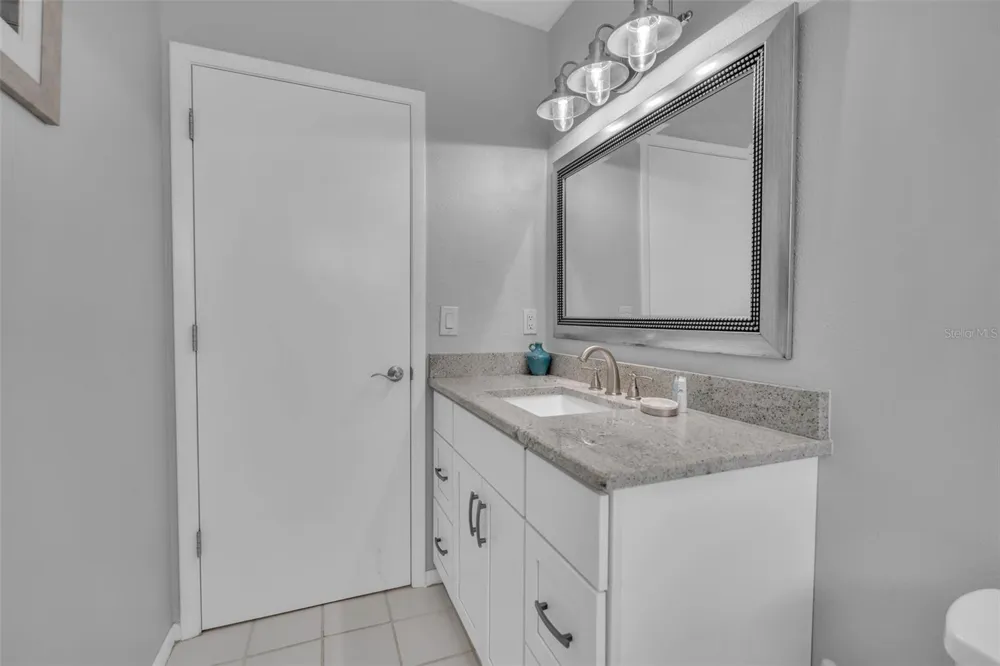 848 EVERGREEN WAY Longboat Key, FL 34228