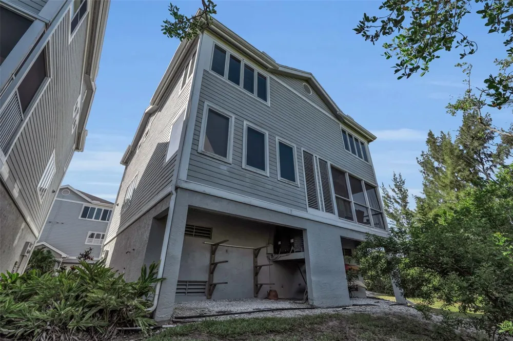 848 EVERGREEN WAY Longboat Key, FL 34228