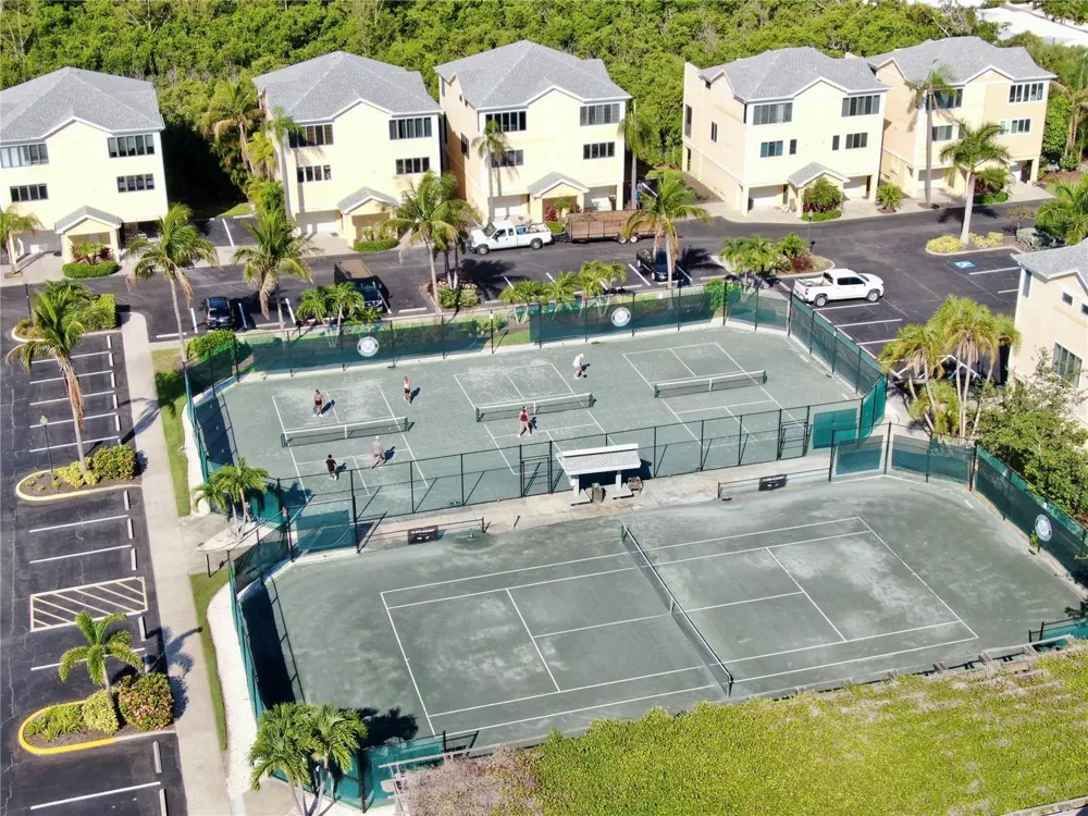 848 EVERGREEN WAY Longboat Key, FL 34228