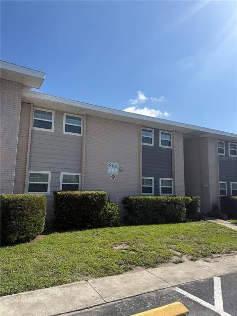 861 SKY LAKE CIRCLE #C