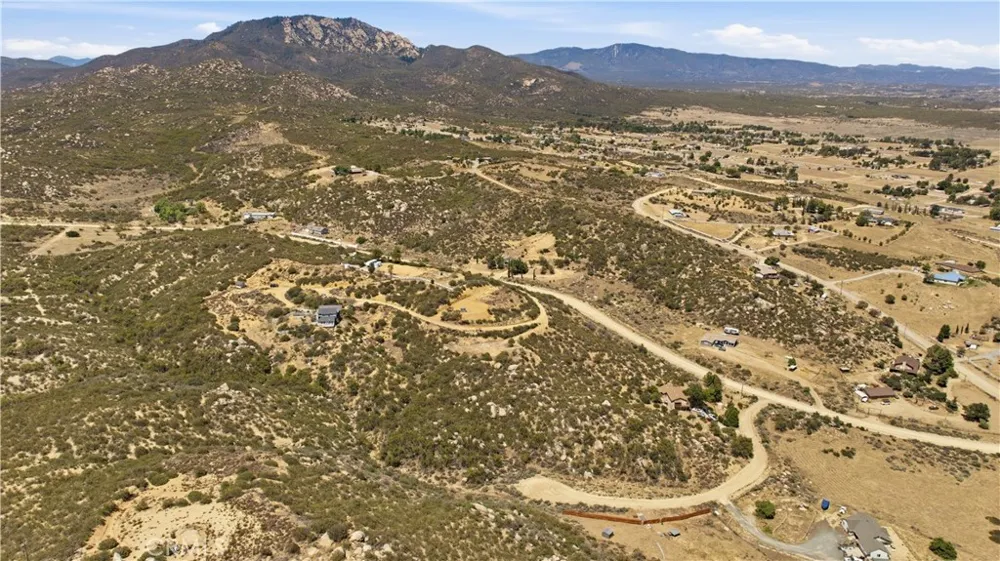 894 Sunnybrook Circle Aguanga, CA 92536