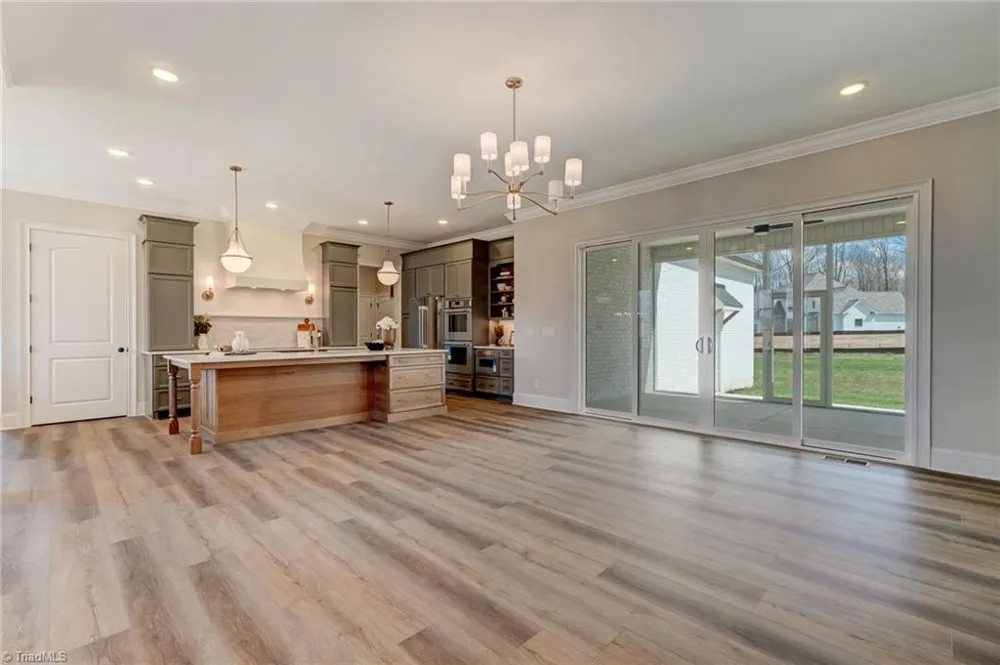6806 Brennan Way Oak Ridge, NC 27310