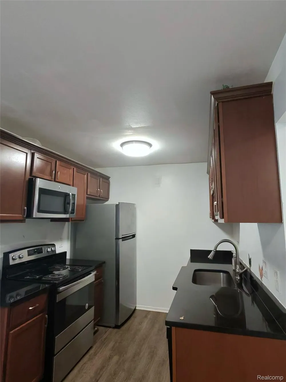 25301 Five mile #130 Redford Charter Township, MI 48239