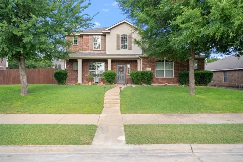 804 Montrose Trail