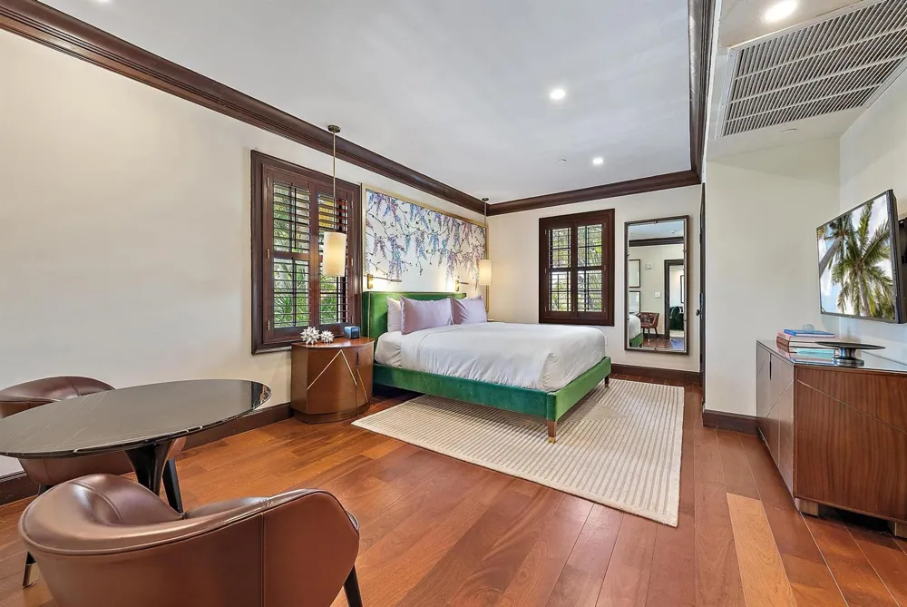 301 Australian Avenue #301 Palm Beach, FL 33480