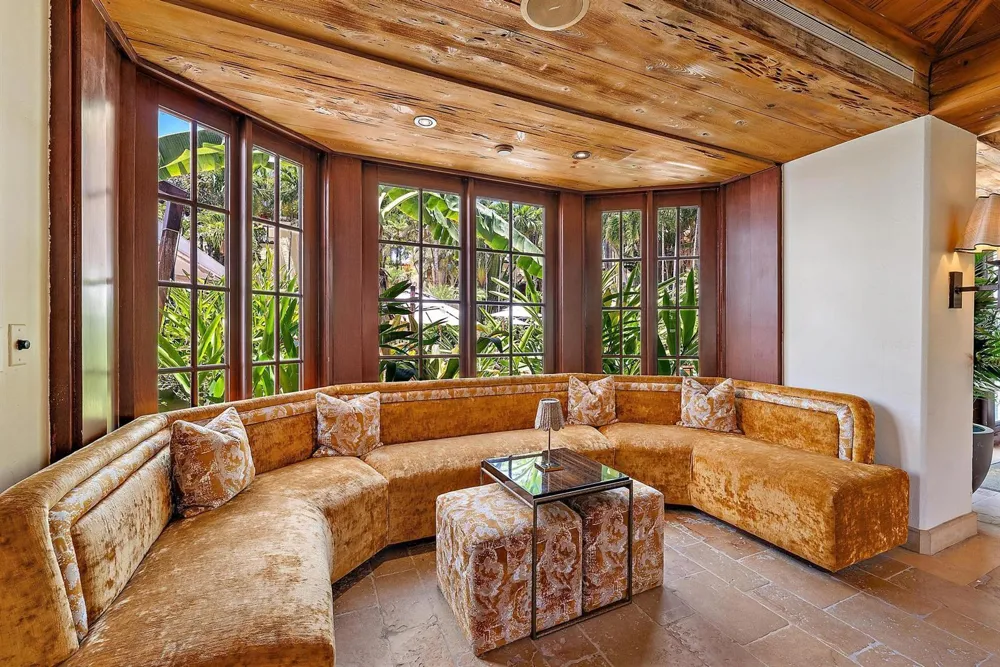 301 Australian Avenue #301 Palm Beach, FL 33480