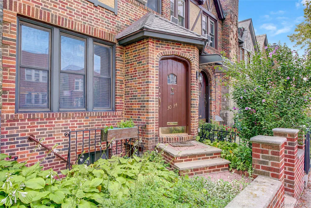30-34 85th Street East Elmhurst, NY 11370