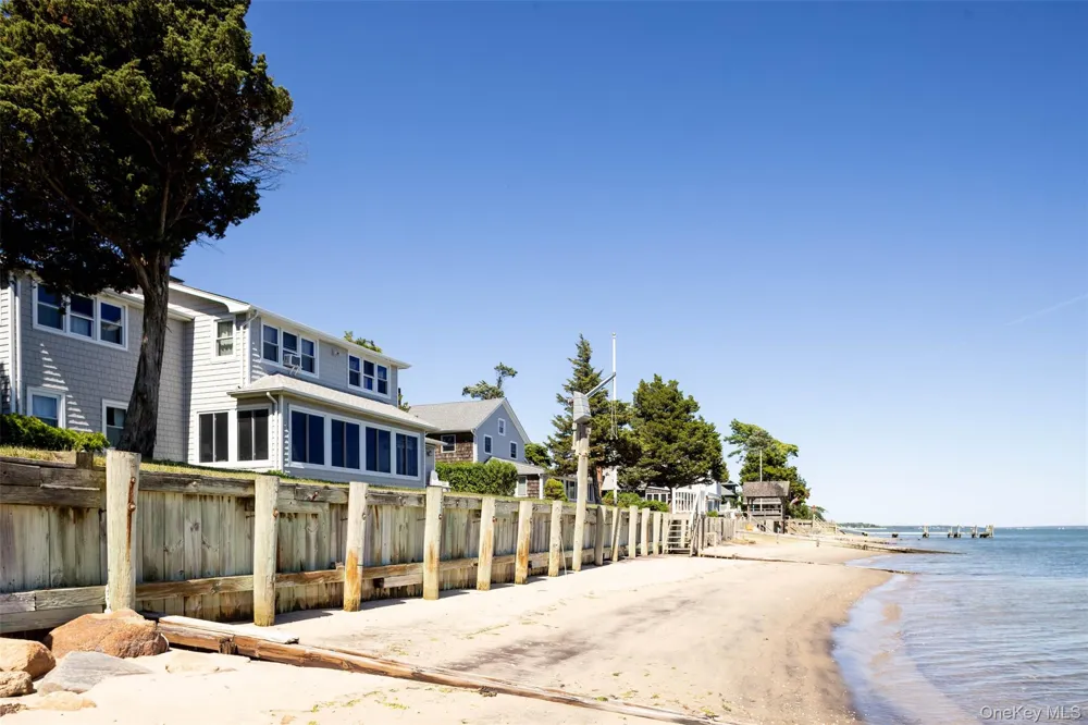300 Terry Path Mattituck, NY 11952