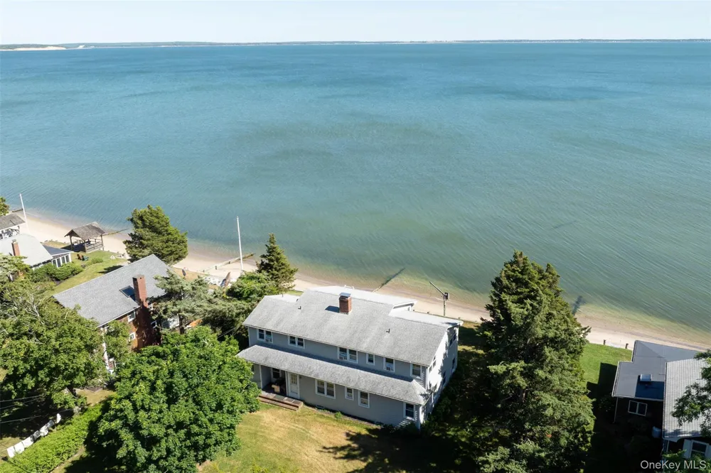 300 Terry Path Mattituck, NY 11952