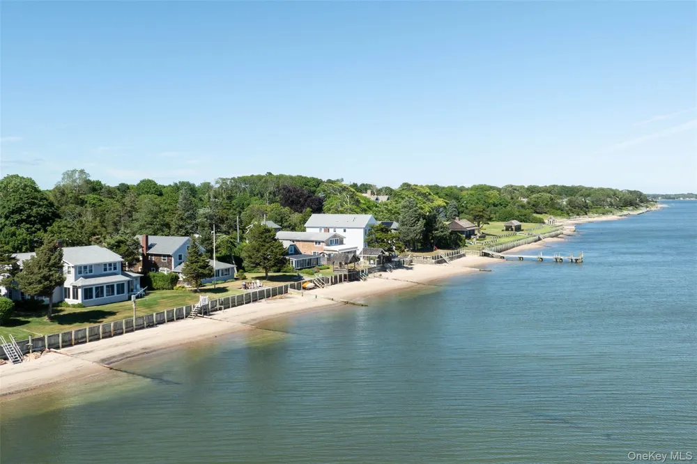 300 Terry Path Mattituck, NY 11952