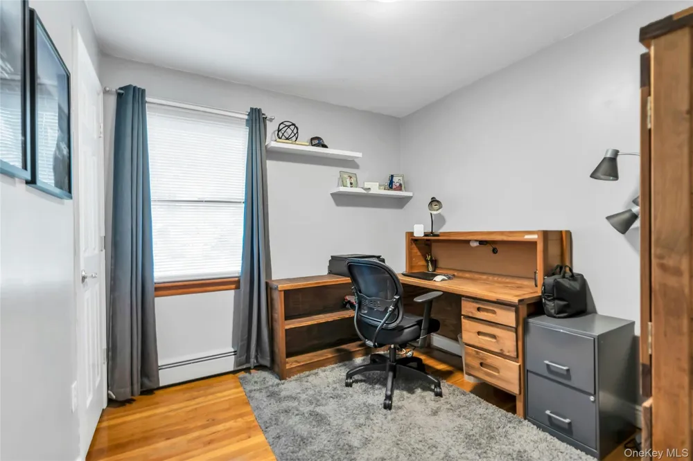4 Dale Court Hauppauge, NY 11788