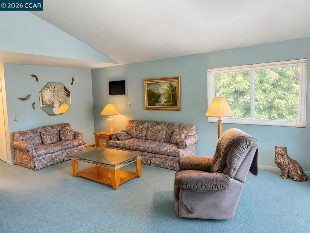 1070 Mohr Ln #1 Concord, CA 94518