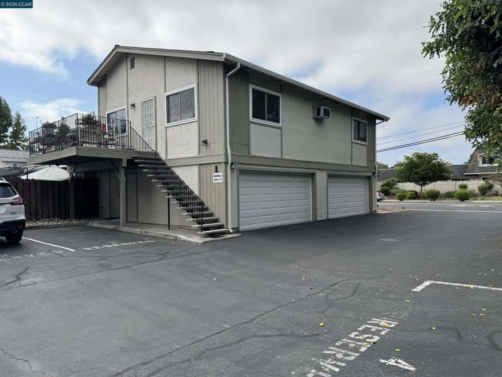1070 Mohr Ln #1 Concord, CA 94518