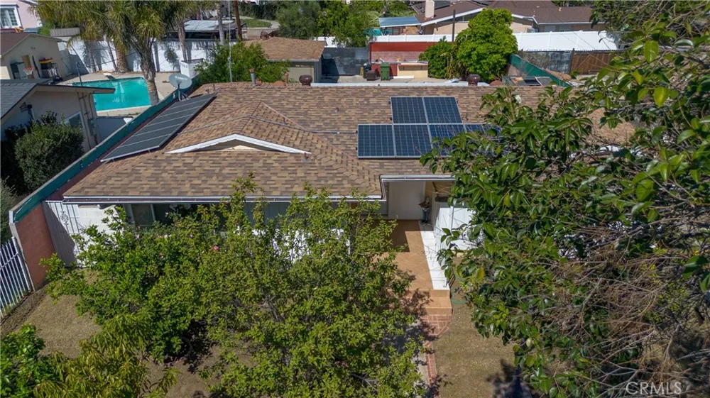 20309 Roscoe Winnetka, CA 91306