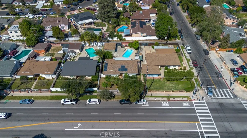 20309 Roscoe Winnetka, CA 91306