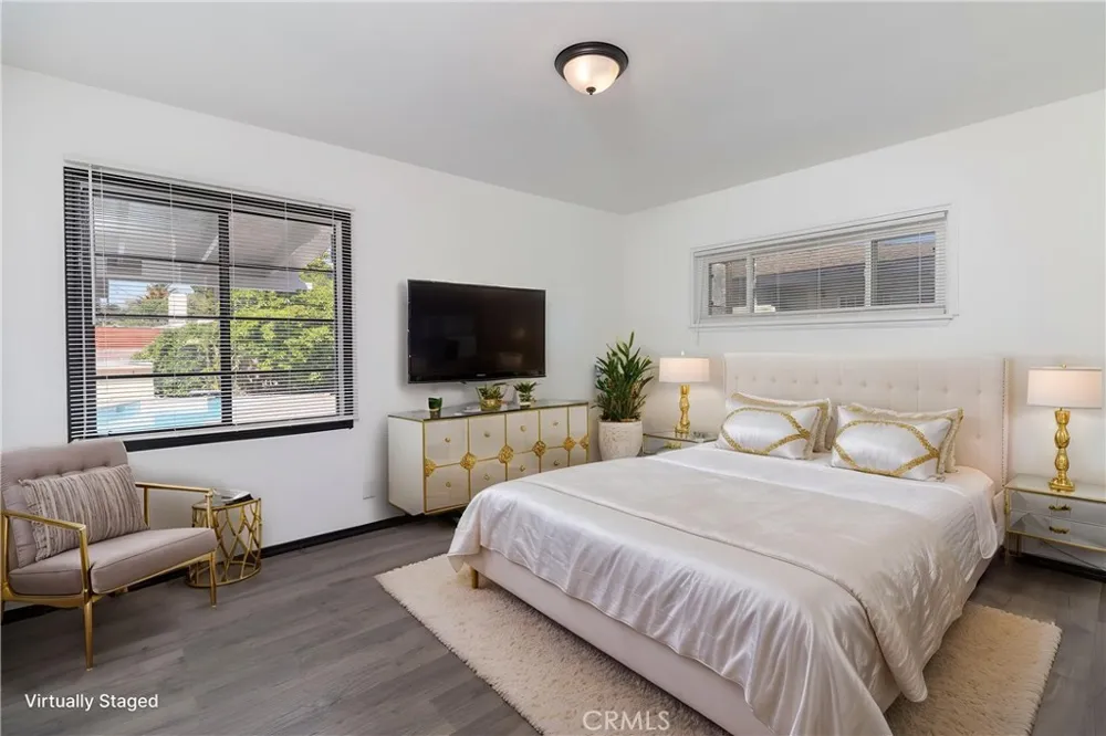 20309 Roscoe Winnetka, CA 91306