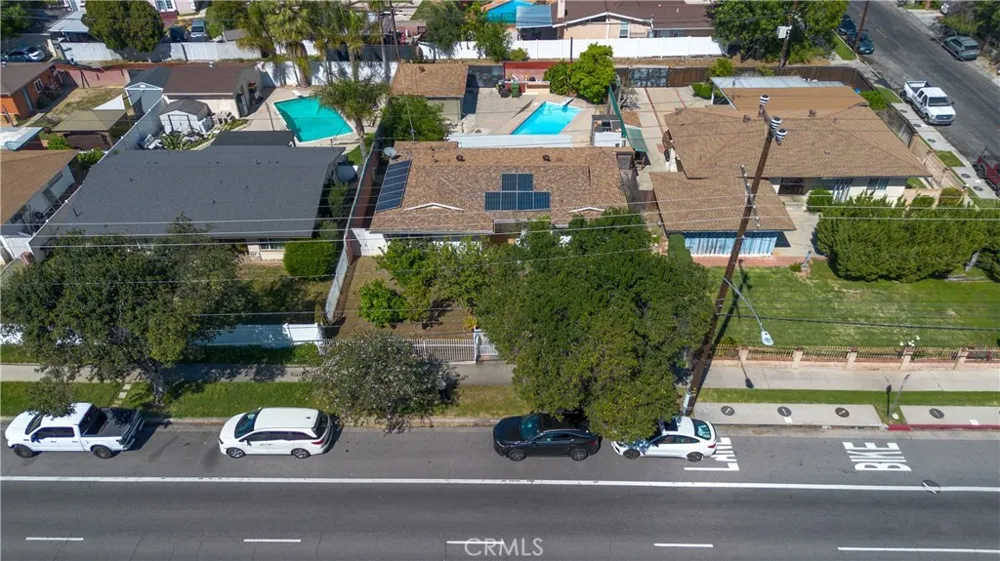 20309 Roscoe Winnetka, CA 91306
