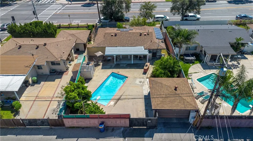 20309 Roscoe Winnetka, CA 91306