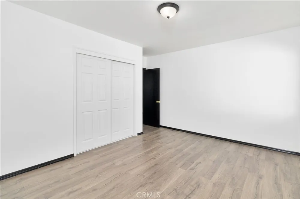 20309 Roscoe Winnetka, CA 91306