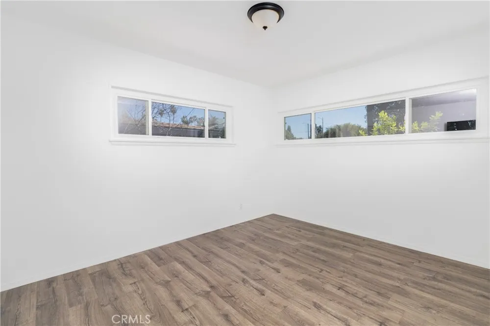 20309 Roscoe Winnetka, CA 91306