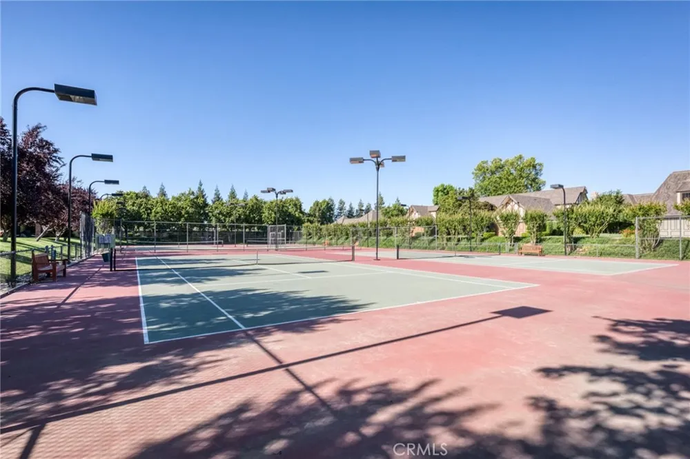 2997 W Silverhill Fresno, CA 93711