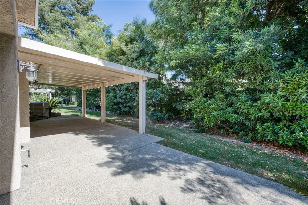 2997 W Silverhill Fresno, CA 93711
