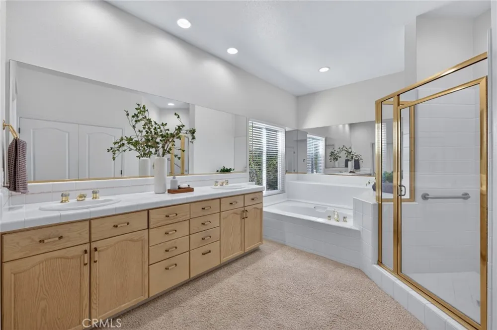 2997 W Silverhill Fresno, CA 93711
