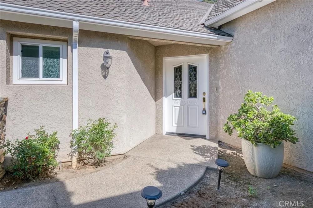2997 W Silverhill Fresno, CA 93711
