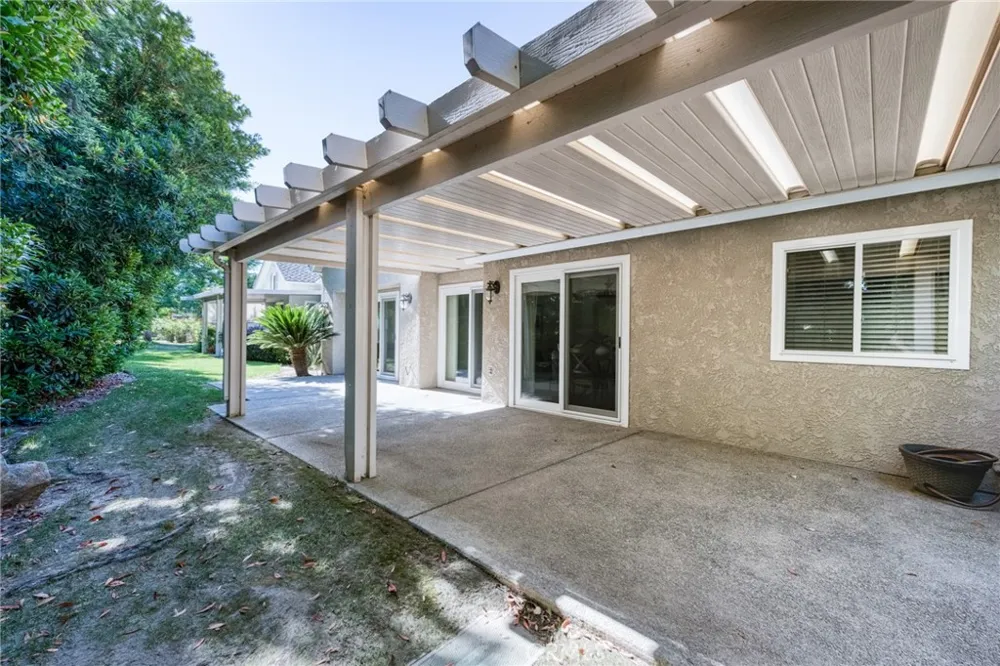 2997 W Silverhill Fresno, CA 93711