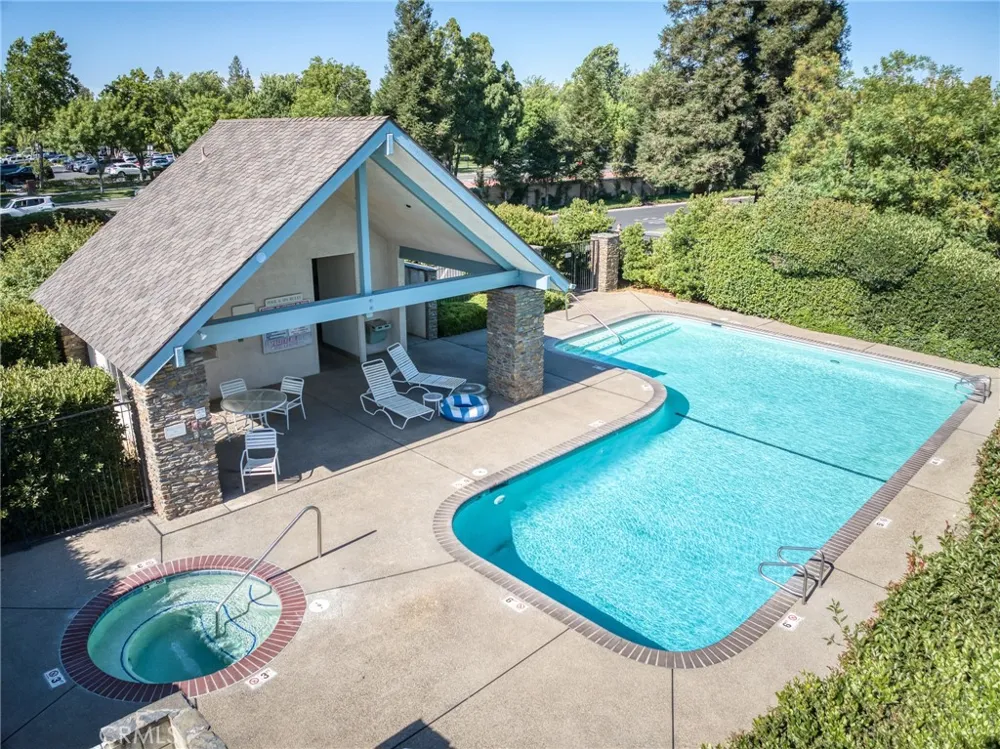 2997 W Silverhill Fresno, CA 93711