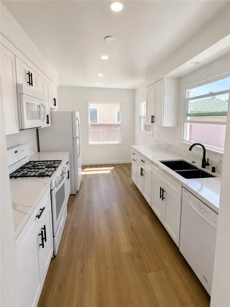20335 Londelius Winnetka, CA 91306