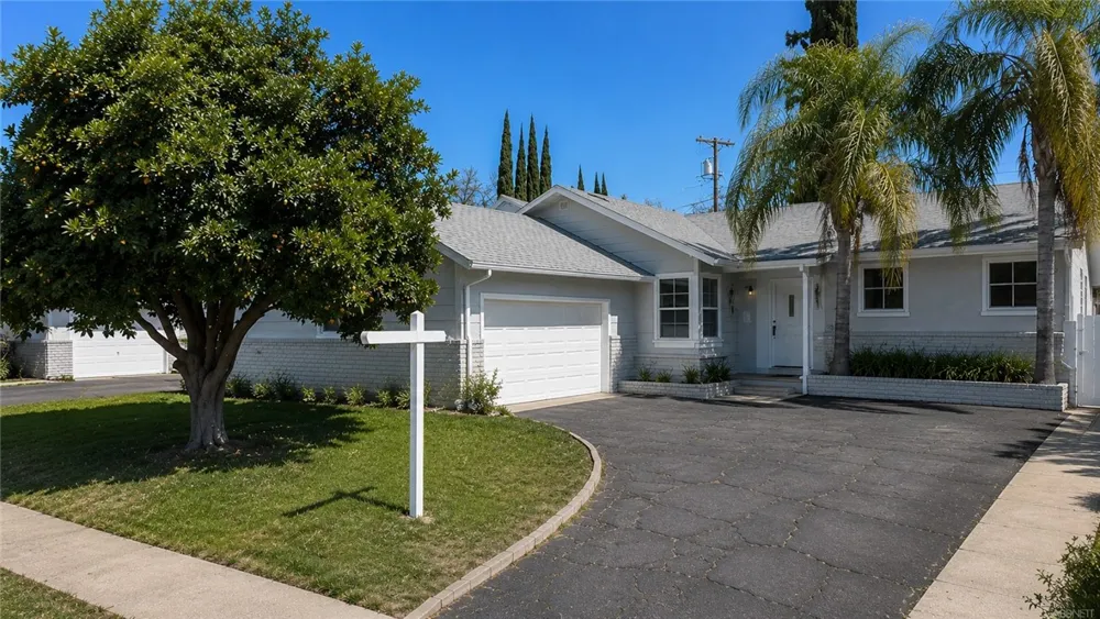 20335 Londelius Winnetka, CA 91306