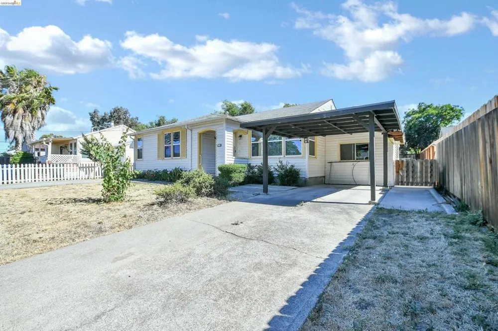 93 Atherton Ave Pittsburg, CA 94565