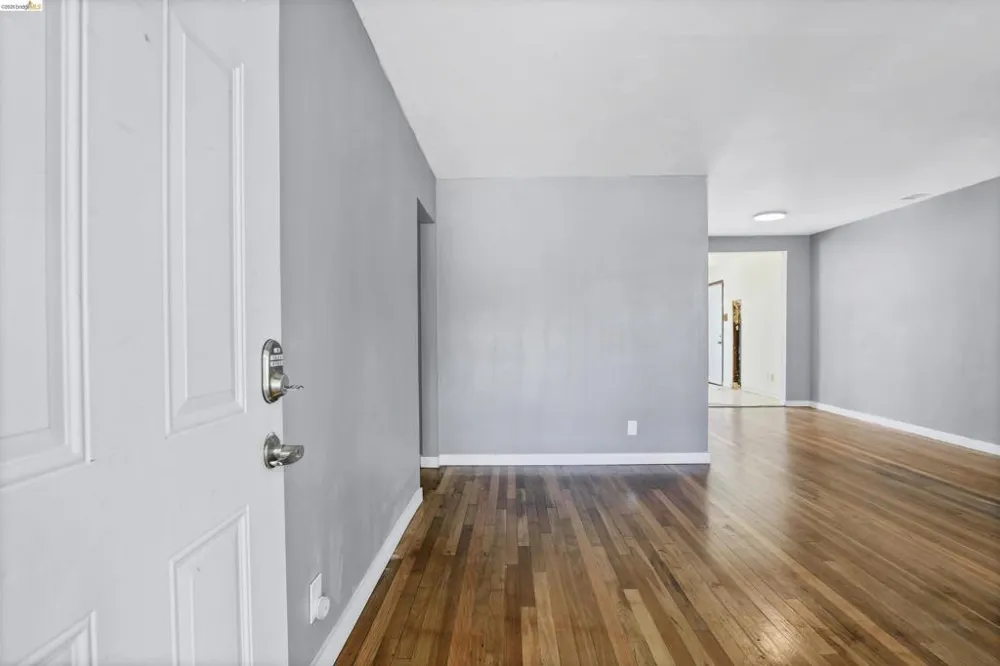 93 Atherton Ave Pittsburg, CA 94565