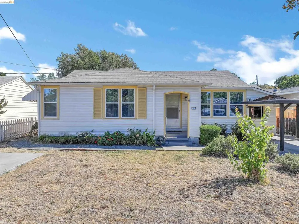 93 Atherton Ave Pittsburg, CA 94565