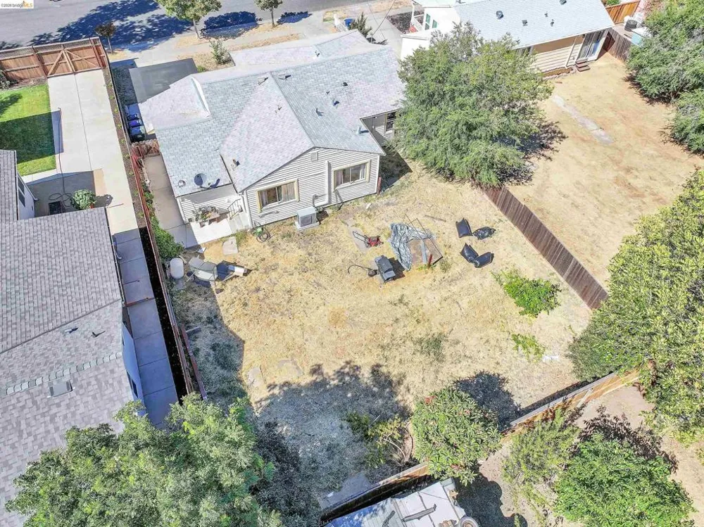 93 Atherton Ave Pittsburg, CA 94565