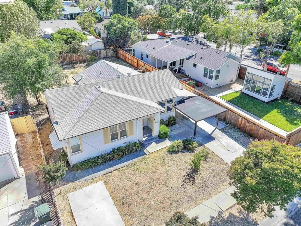 93 Atherton Ave Pittsburg, CA 94565