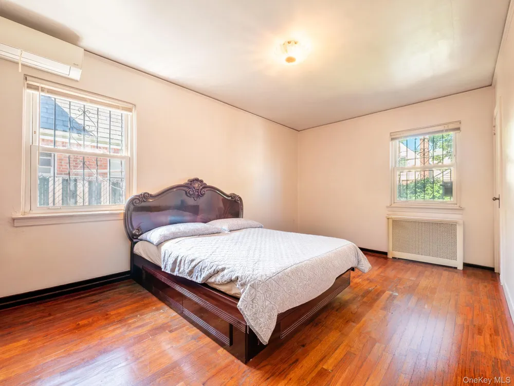 7618 172nd Street Fresh Meadows, NY 11366