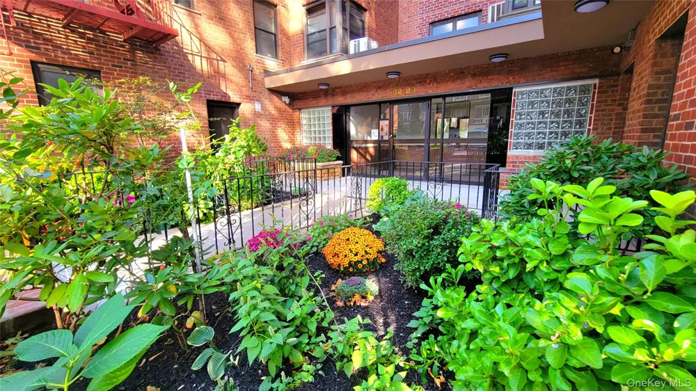 32-42 89th Street #C605 East Elmhurst, NY 11369