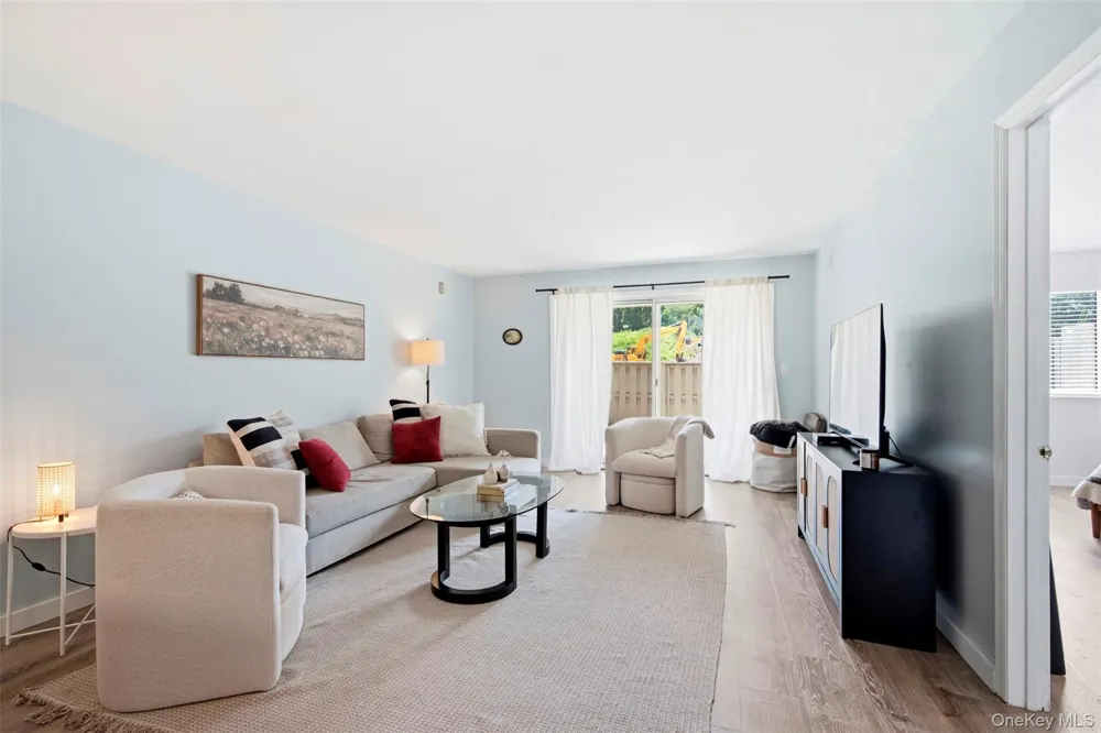 57 Magnolia Lane Warwick, NY 10990