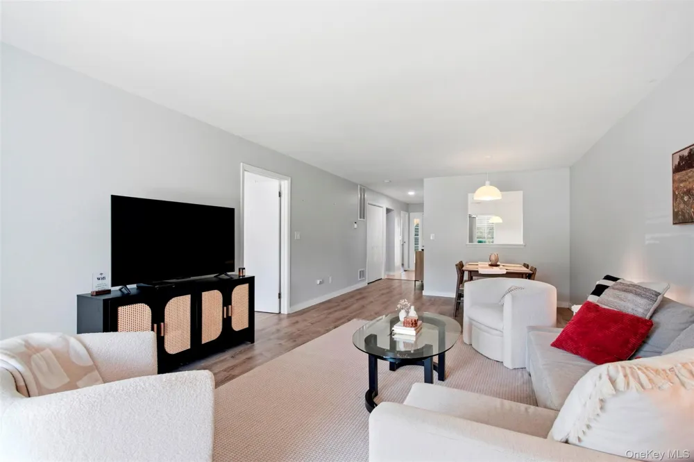 57 Magnolia Lane Warwick, NY 10990